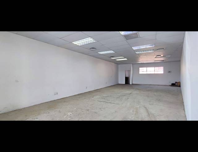 96M² RETAIL TO LET IN DIE HOEWES